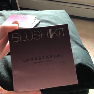 ABH blush kit in gradient